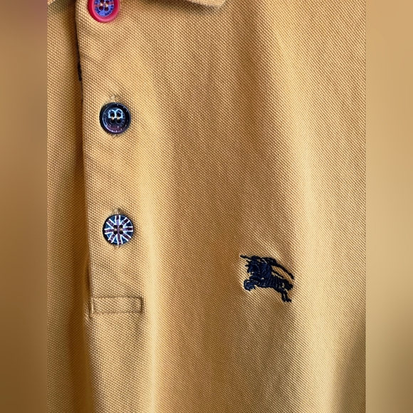 Burberry London, England Men,s XL Yellow Polo Shirt with Embroidered Logo - Picture 6 of 7